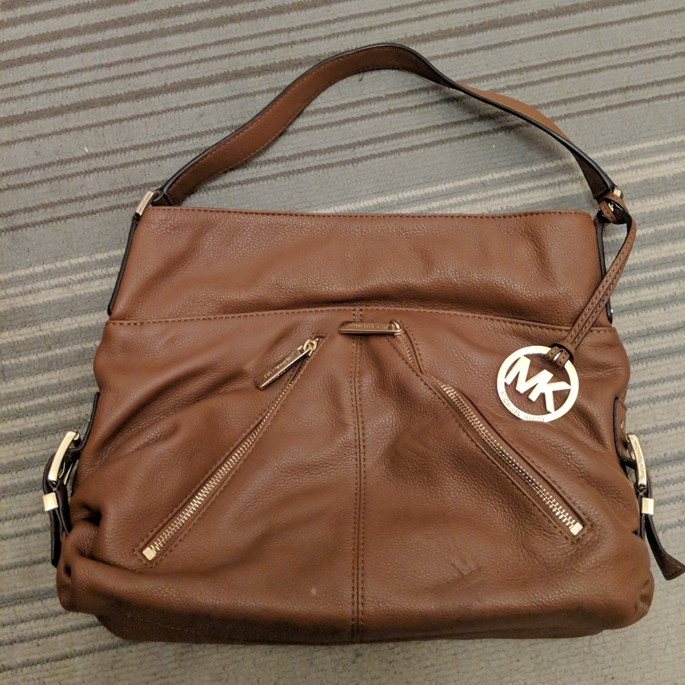 Michael Kors Leather Handbag in Tan